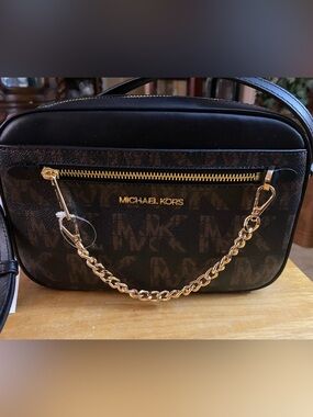 New Michael Kors Jet Set Large East West Zip Chain Crossbody